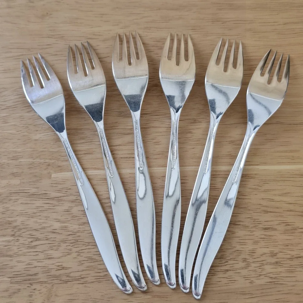 Set Of 6 Oneida Community Winsome Silverplate Forks 7 1/4